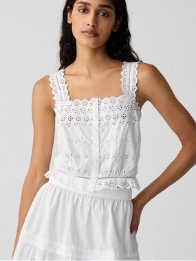 🕊️GAP x DOEN🕊️New Chalk Eyelet Ruffled Buttoned Crop Top Size Large